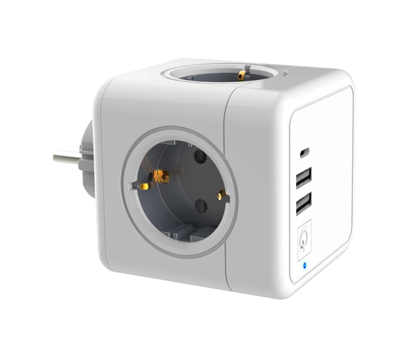 E02C Plug-in Cube Power Strip med 4 Euro-Style-uttak, 2 USB-A-porter og 1 USB-C-port